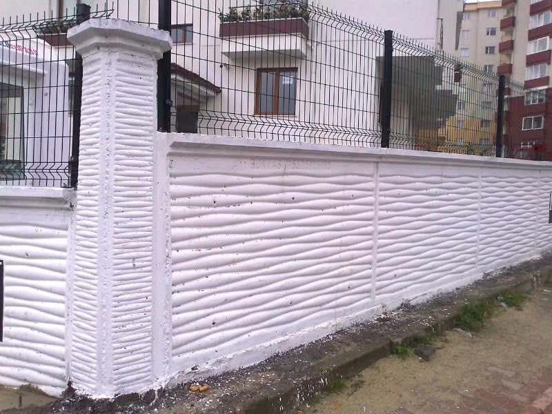 Dalga desenli beton çevre duvarı – Ankara